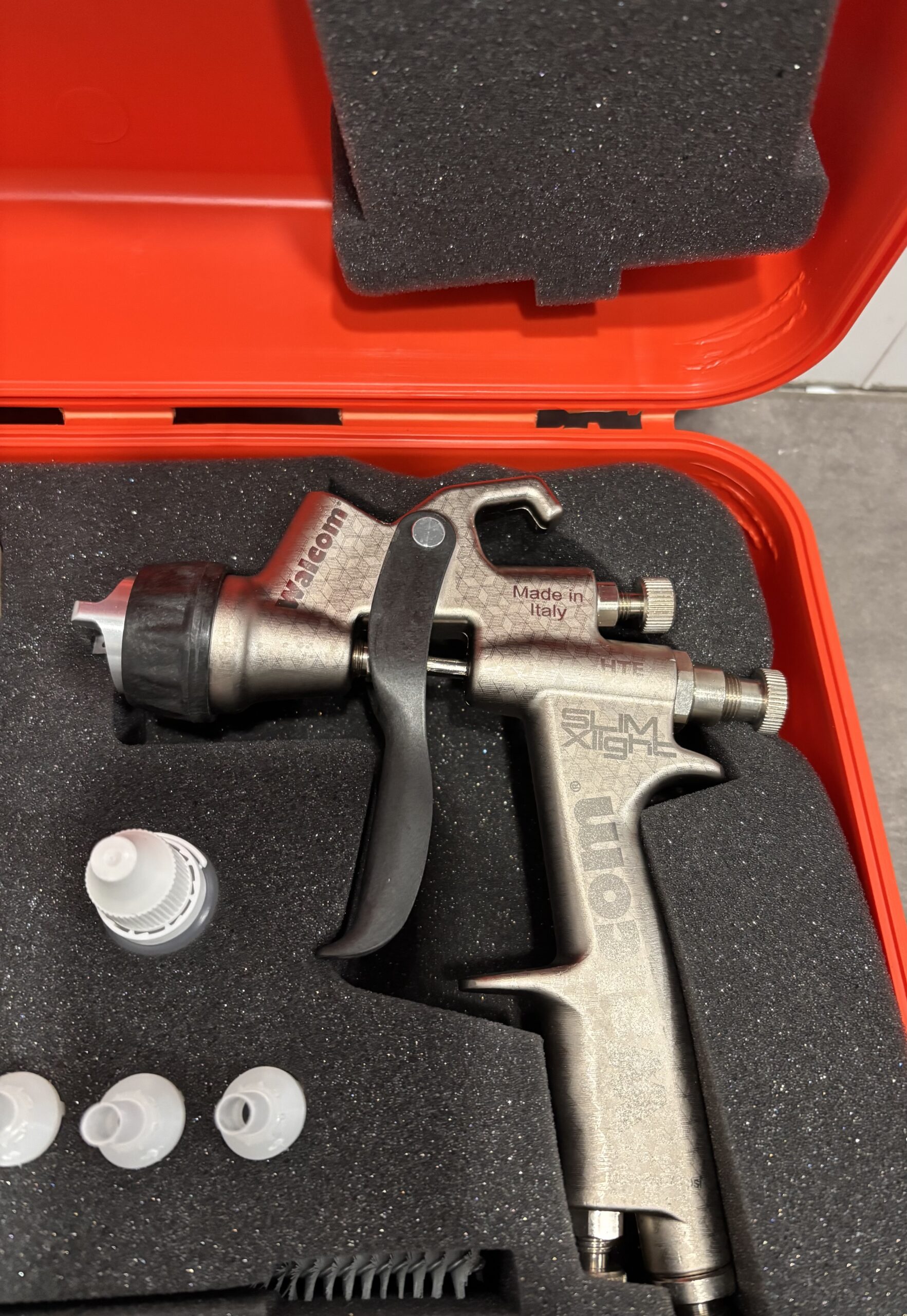 Walcom Xlight HTE 1.3 Spraygun - Image 2
